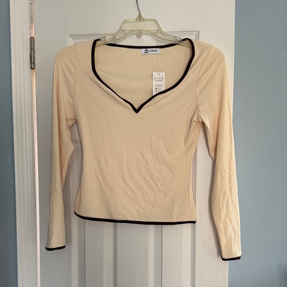 Cupshe Cream Ribbed Long Sleeve Top with Black Contrast Trim